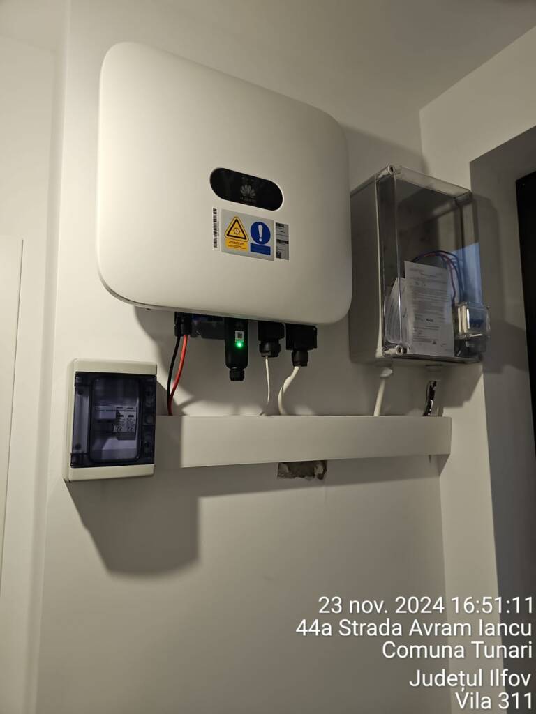 Panouri fotovoltaice parc rezidential amber forest