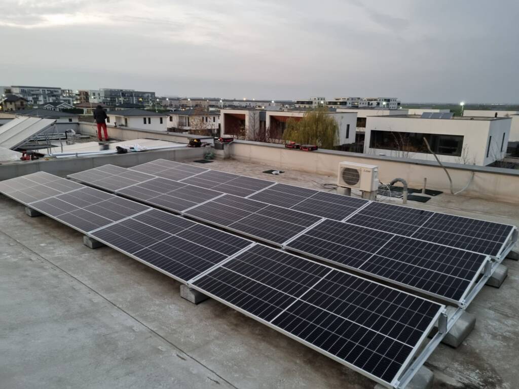 Panouri Fotovoltaice Amber Gardens