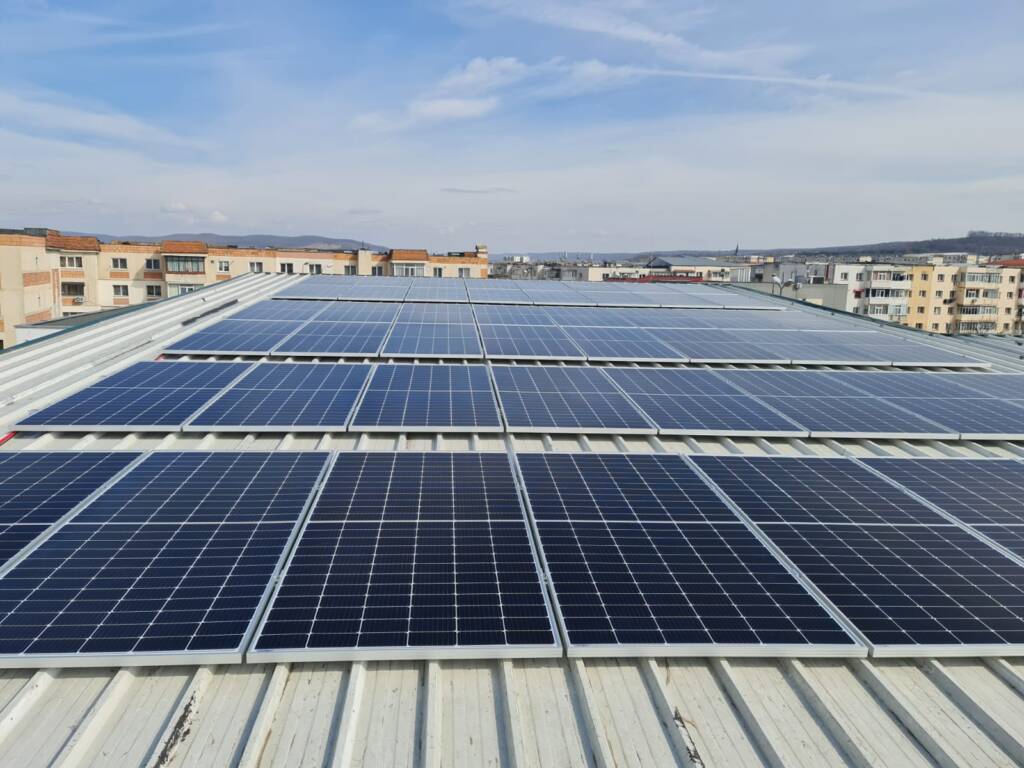 SkyFit Mioveni Panouri Fotovoltaice