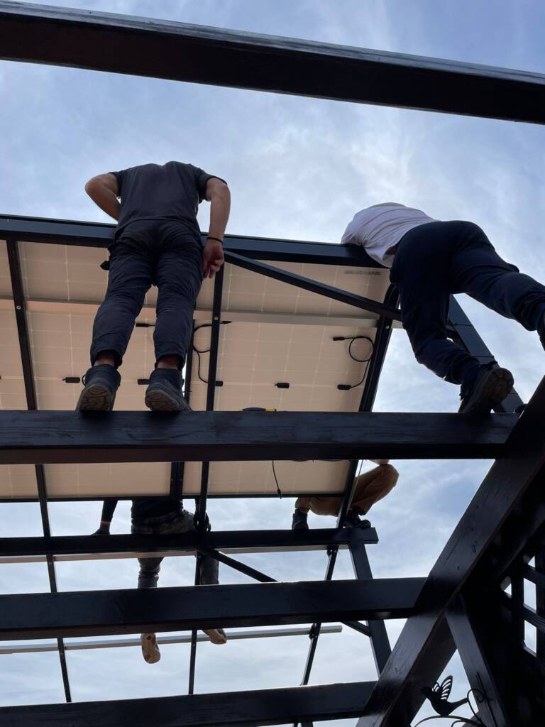 Panouri fotovoltaice diverse proiecte rezidentiale