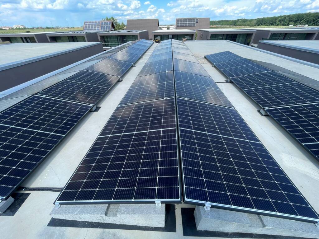 Panouri fotovoltaice diverse proiecte rezidentiale