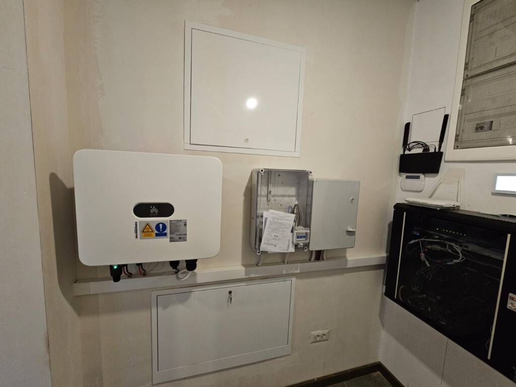 Panouri fotovoltaice diverse proiecte rezidentiale