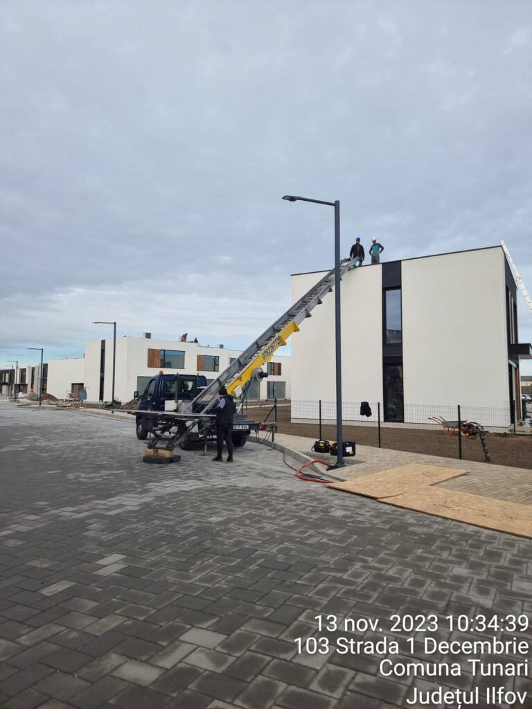 Panouri fotovoltaice parc rezidential amber forest