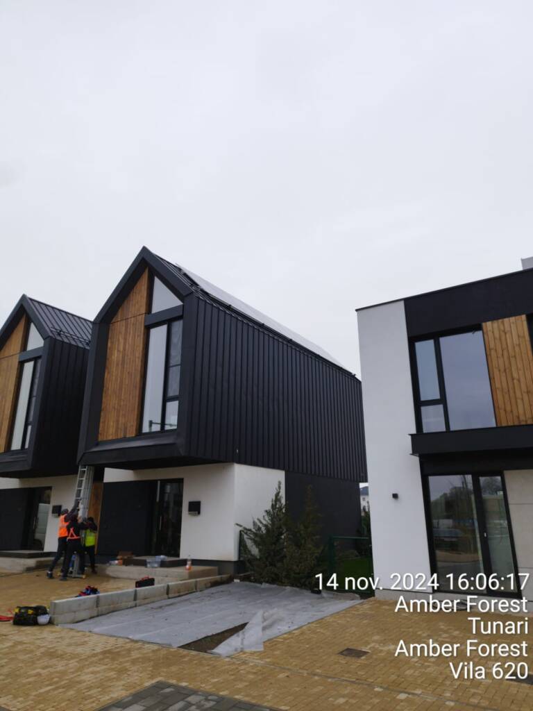 Panouri fotovoltaice parc rezidential amber forest