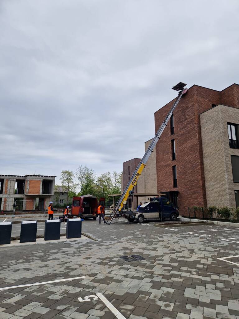 Panouri fotovoltaice parc rezidential amber forest