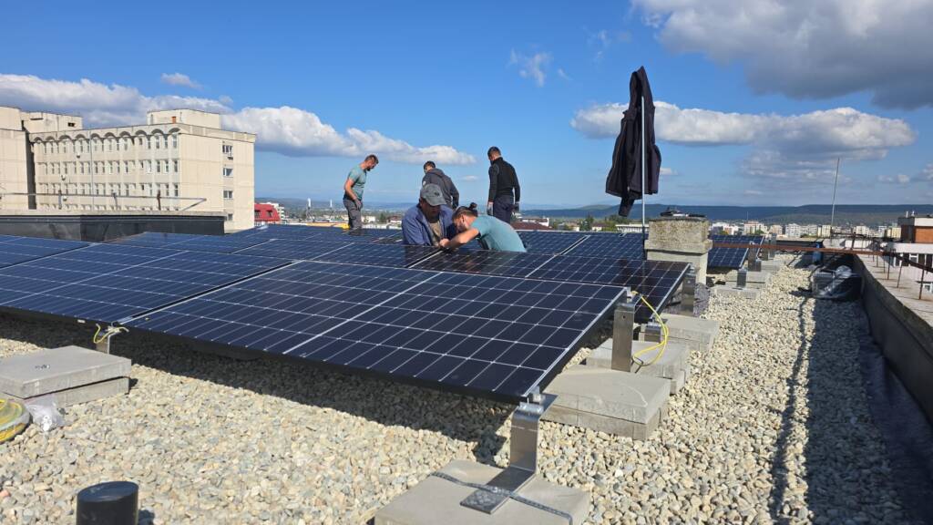 Panouri Fotovoltaice Mobil Industrial AG Pitesti